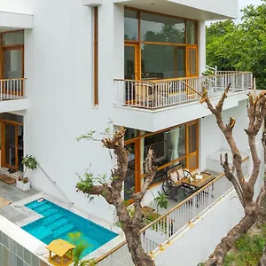  Villa Saffronstays Bougain - 2 Bedroom Pool With View India