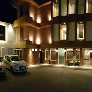 Hotel Mayur Bar And Restaurant